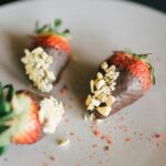 Bombom de morango com Chocolate 70%